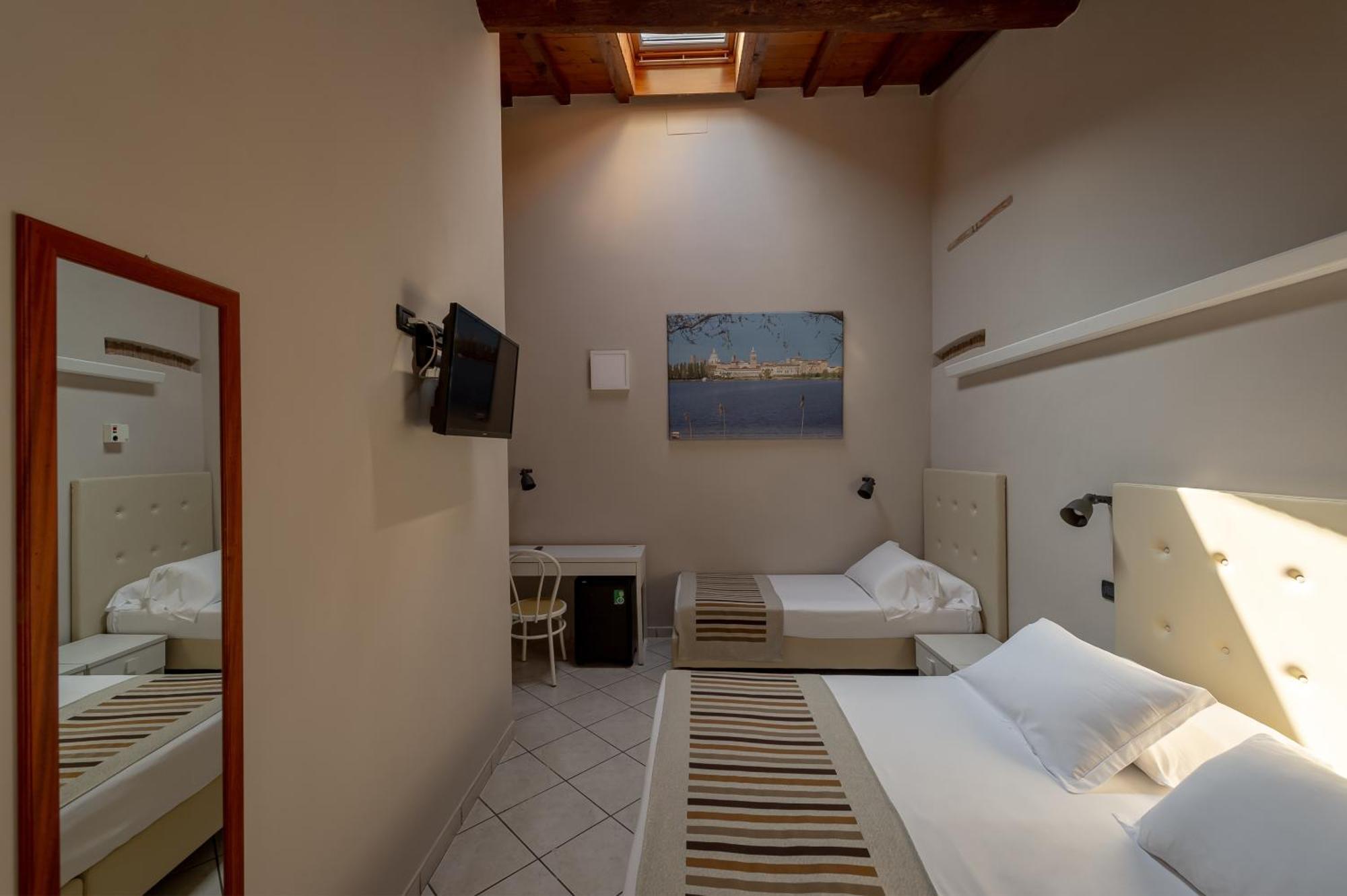 Antico Residence มานโตวา ภายนอก รูปภาพ
